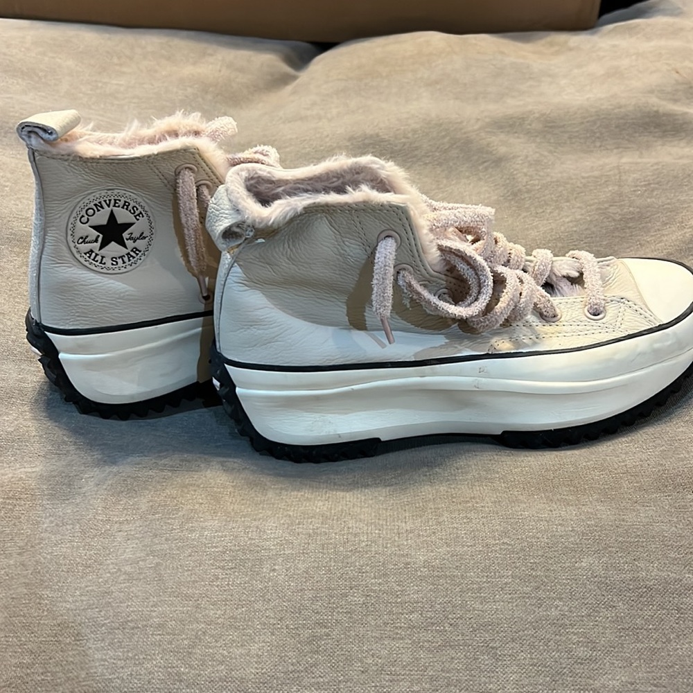 Converse - Picture 3 of 4